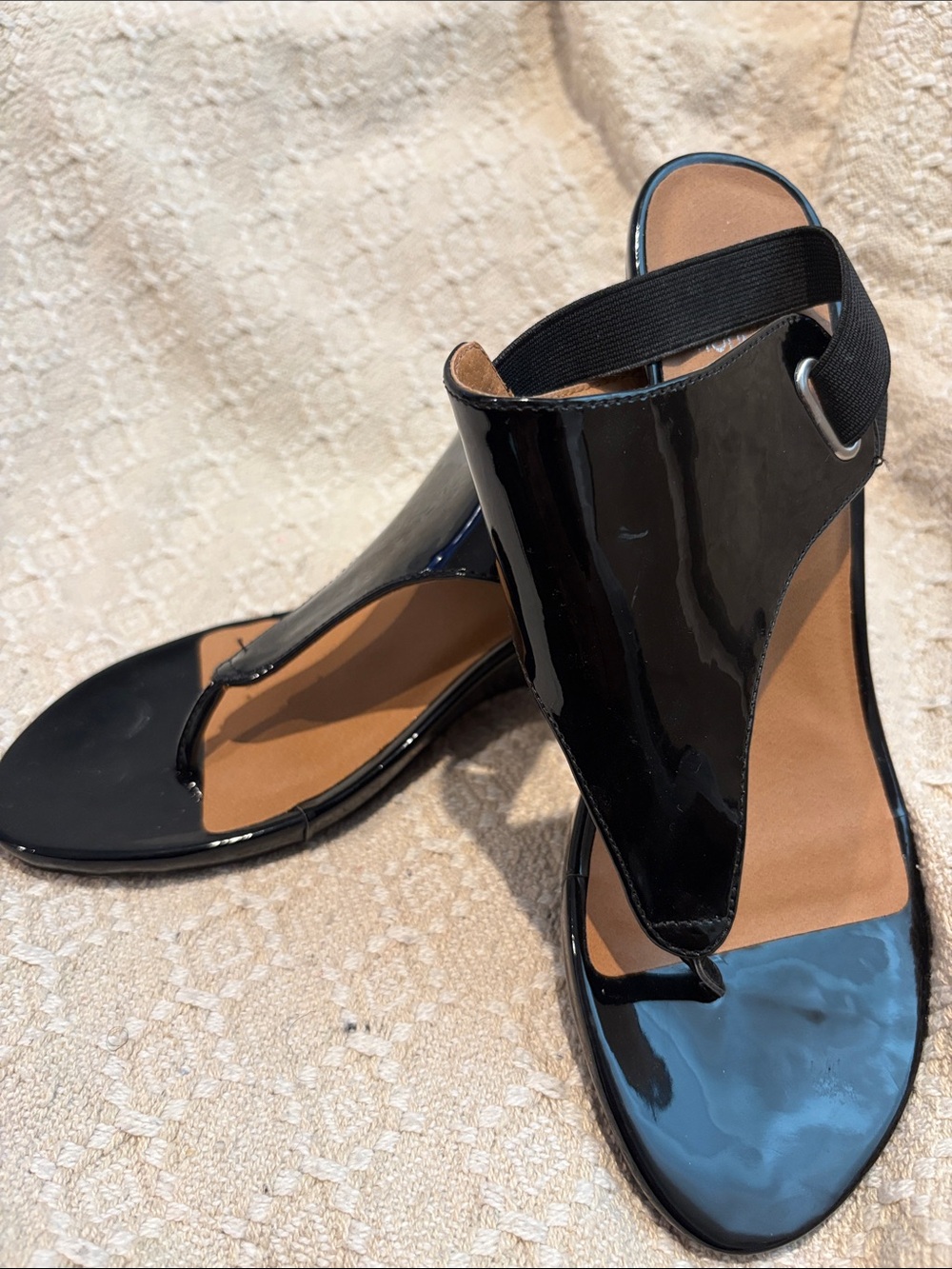 White Mountain Black Patent T-Strap Elastic Back Sandals - Women